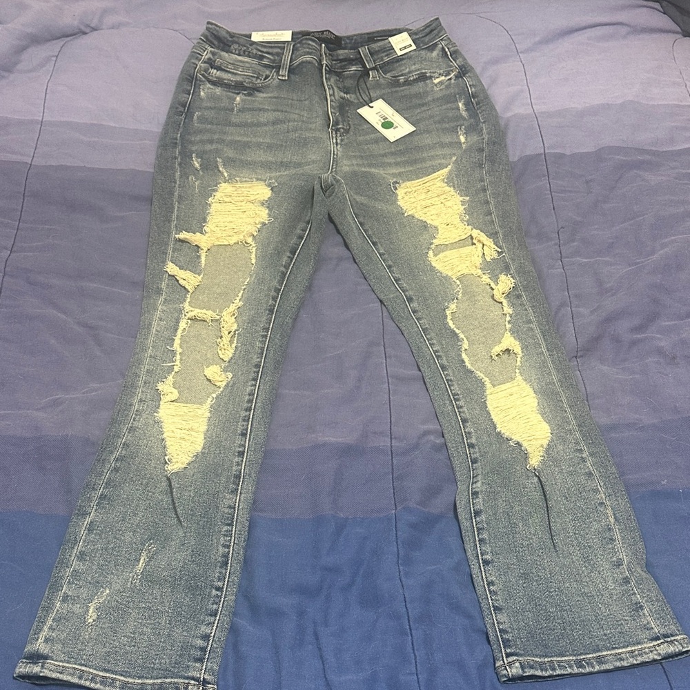 Judy Blue Distressed Straight Leg Jeans